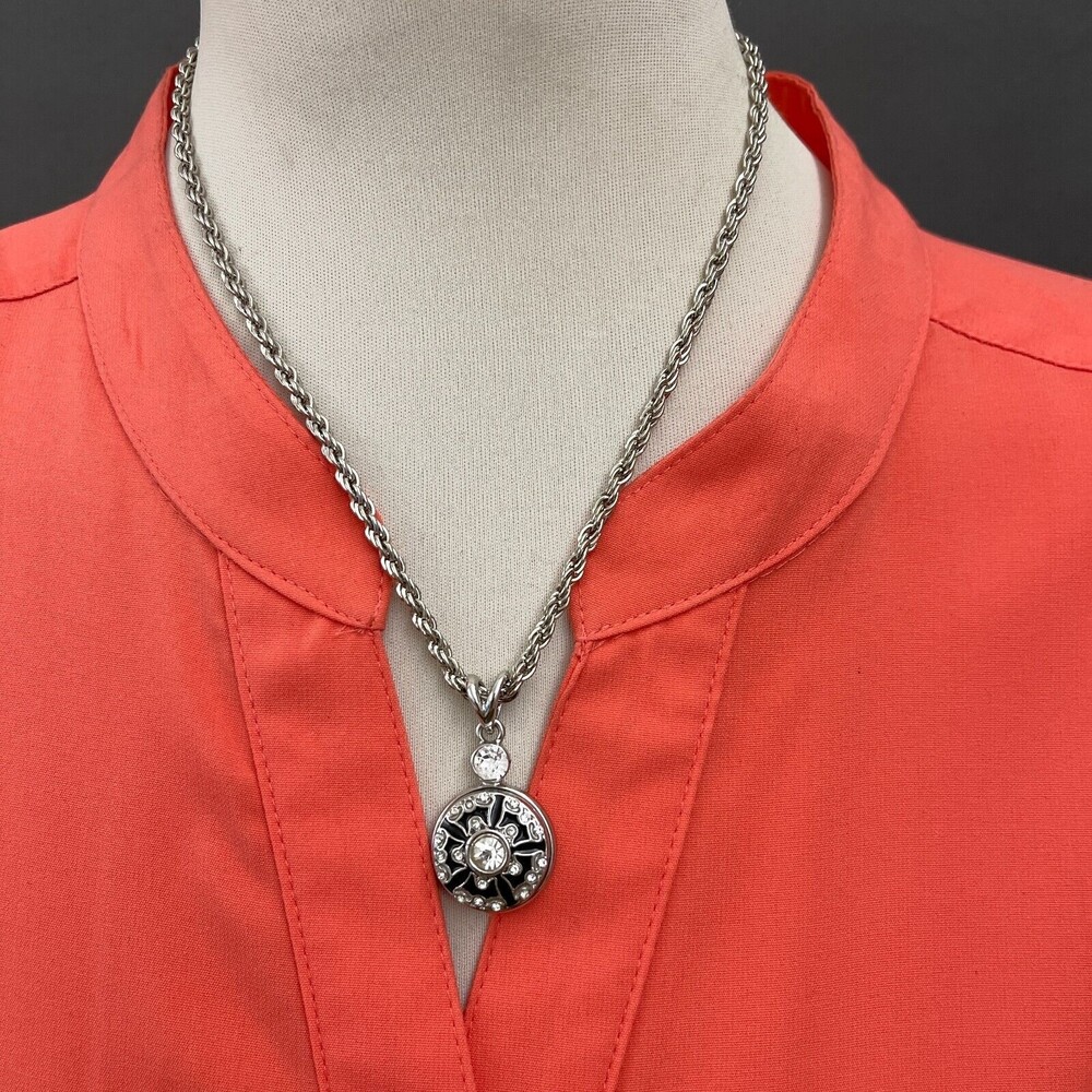 Silver-tone Black Rhinestone Pendant Snap Button Women's Fashion Necklace NWOT